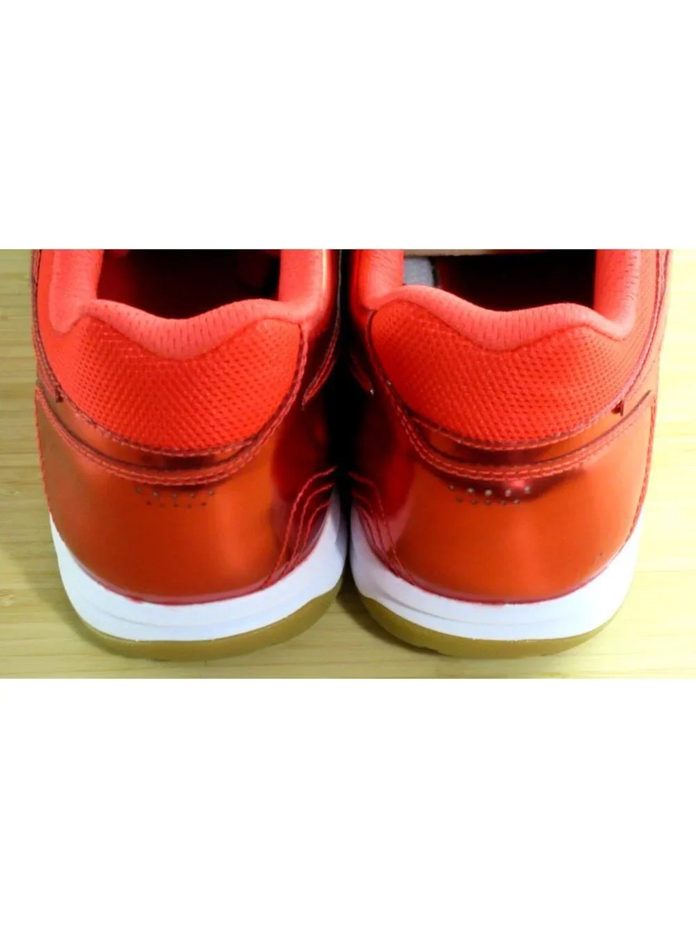 Nike Men's Gato LV8 Indoor Soccer Shoes Crimson Red Gum Metallic Size 10.5 NEW
